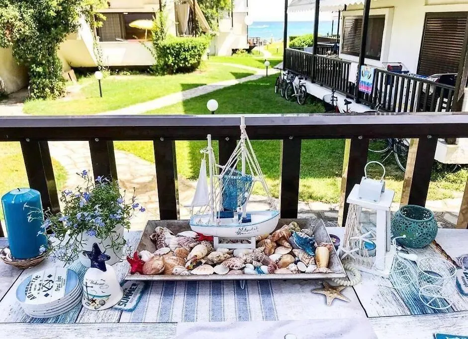 Apartment With Sea View In Pefkohori. Grecia