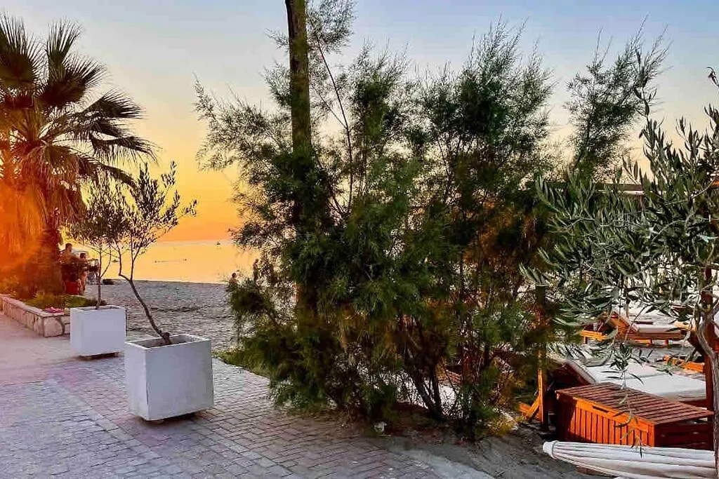 Apartment With Sea View In Pefkohori.